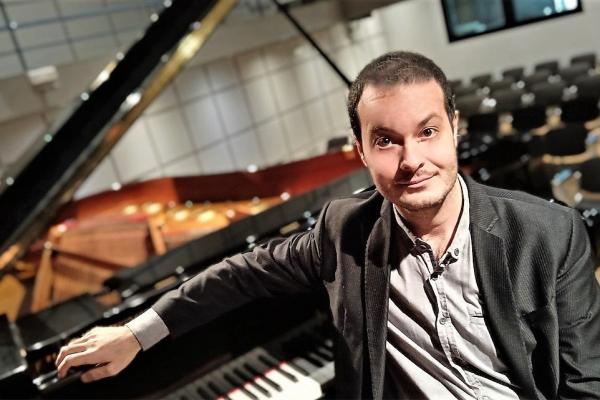 Ρεσιτάλ Πιάνου  του Έλληνα Βιρτουόζου Παναγιώτη Τροχόπουλου στο Ιστορικό Αρχείο - Μουσείο Ύδρας