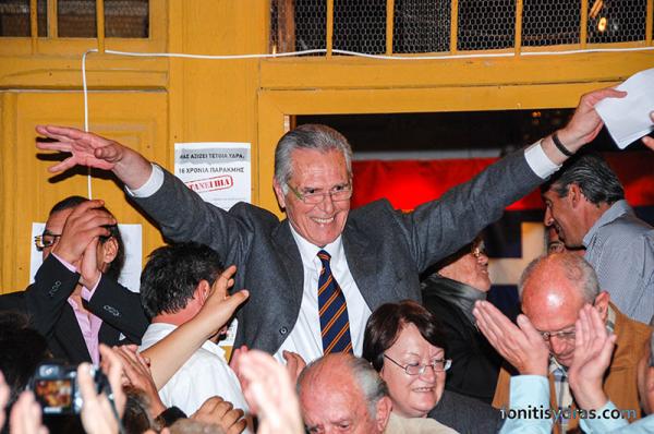 Συλλυπητήρια μηνύματα για την απώλεια του Άγγελου Κοτρώνη από τον εκκλησιαστικό και πολιτικό κόσμο