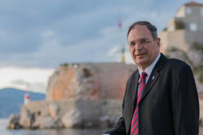 Κώστας Αναστόπουλος:  "Να δημιουργήσουμε ένα δίχτυ προστασίας για όλες τις ευπαθείς ομάδες"