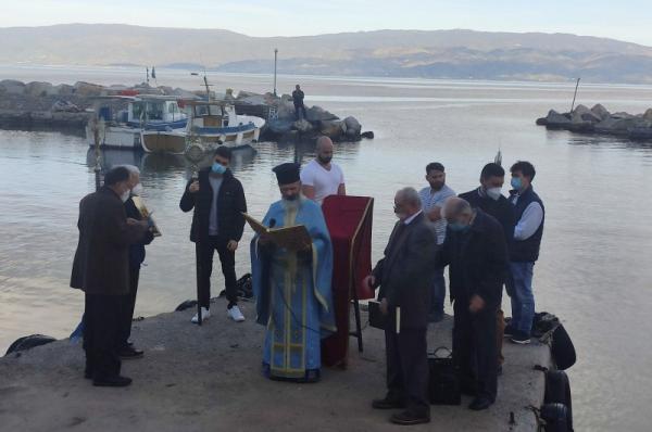 Ο Αγιασμός  των υδάτων στο Καμίνι της Ύδρας