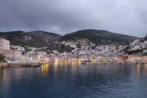 Δήμος Ύδρας:  Χωρίς αποκριάτικες εκδηλώσεις στις 28 Φεβρουαρίου, στη Μνήμη των Θυμάτων των Τεμπών