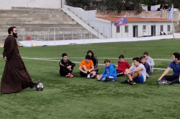 Αύριο Σάββατο  12 Μαρτίου η συνάντηση των αγοριών Γυμνασίου και Λυκείου Ύδρας με την ευθύνη του Πρωτοσύγκελλου π. Νεκτάριου