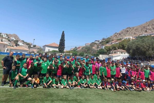 Με μεγάλη επιτυχία ο φιλικός αγώνας μεταξύ των Ακαδημιών του Αθλητικού Ομίλου Ύδρας και του Παναργειακού, στο Γήπεδο της Ύδρας