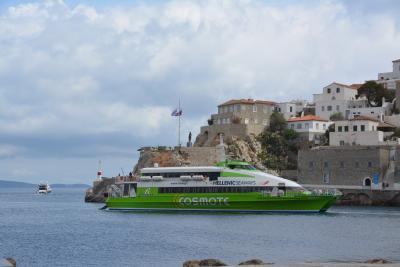 Ενημέρωση του Δημάρχου Ύδρας Γ. Κουκουδάκη για την ακτοπλοϊκή σύνδεση