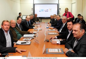  Yπογράφηκε από τον Περιφερειάρχη Αττικής κ. Σγουρό η σύμβαση κατασκευής του Γηπέδου 