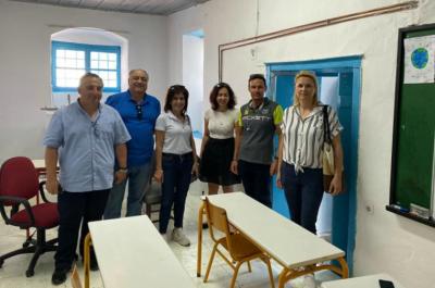 Η Αντιπεριφερειάρχης Νήσων Β. Μπόγρη Θεοδωρακοπούλου για το 1ο Δημοτικό και τον Βρεφονηπιακό Σταθμό