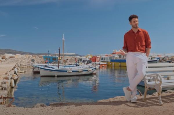 Γυρισμένο στην Ύδρα το νέο video clip του Γιώργου Λιβάνη με το τραγούδι "Θέλω και άλλα"
