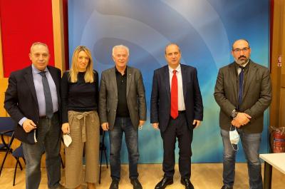 Τη συγκρότηση  Ομάδας Εργασίας για τη σύσταση ενός νέου Μητρώου Τύπου ανακοίνωσε ο Γ. Οικονόμου