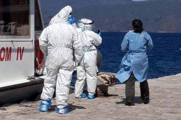 Μεταφορά ασθενούς  με κορωνοϊό σε Νοσοκομείο εκτός Ύδρας