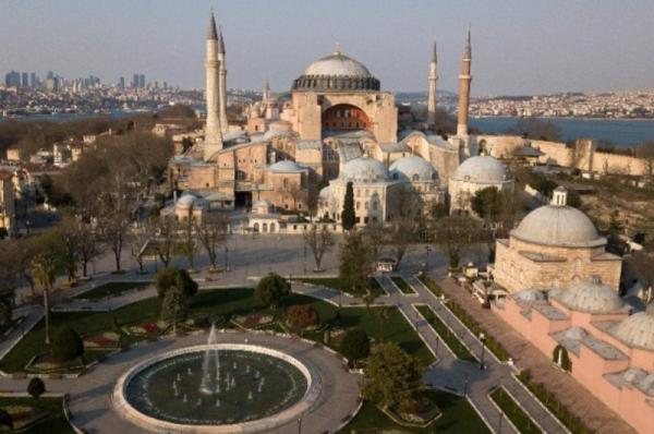 Κυρ. Μητσοτάκης:  Η Ελλάδα καταδικάζει με τον πιο έντονο τρόπο την απόφαση της Τουρκίας να μετατρέψει την Αγία Σοφία σε τζαμί