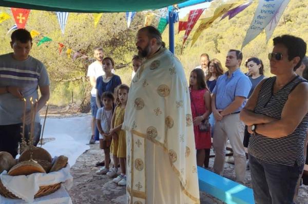 Γιόρτασε το εκκλησάκι της Αγίας Μαρίνας στην Επισκοπή της Ύδρας