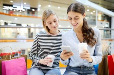 Οι ηλικίες κάτω των 20 ετών έχουν μισές πιθανότητες ευαισθησίας στην covid-19