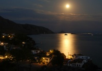 Φεγγάρι ολόγιομο στο Βλυχό