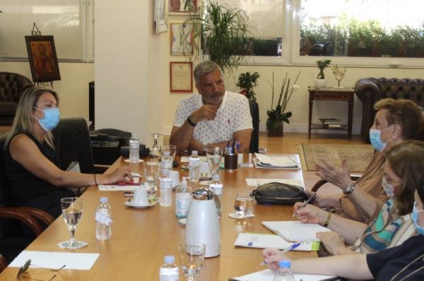 Γ. Πατούλης:  Μήνυμα προστασίας της δημόσιας υγείας με ενημέρωση για την ορθή χρήση των αντιβιοτικών και την ανάδειξη του εμβολιασμού