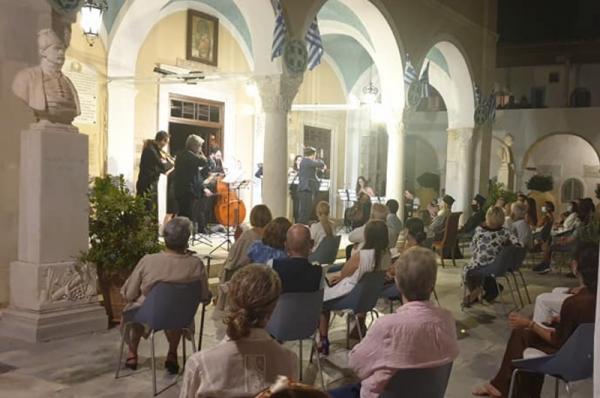 Πραγματοποιήθηκε στην Ύδρα η Φιλανθρωπική Εκδήλωση με τον διεθνούς φήμης βιολιστή Sergei Dogadin