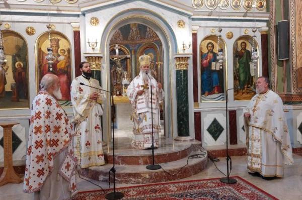 Ο Μητροπολίτης Ύδρας κ. ΕΦΡΑΙΜ στην Ευαγγελίστρια Πειραιώς