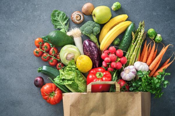 Τα 12  πιο χορταστικά φρούτα και λαχανικά, σύμφωνα με τους διατροφολόγους