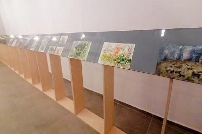 Tα 31 έργα του Γιάννη Κόττη στο Café Grande της Ύδρας διηγούνται ιστορίες ενός μήνα εγκλεισμού