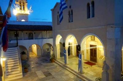 Ιερές Ακολουθίες  Καθεδρικού Ναού Ύδρας από 7 έως και 9 Απριλίου