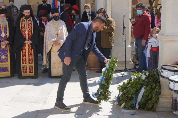 Υδραϊκός Σύνδεσμος Πειραιώς - Κατέθεσε στεφάνι στο Ηρώο ο Αντιπρόεδρος Γιάννης Βούλγαρης