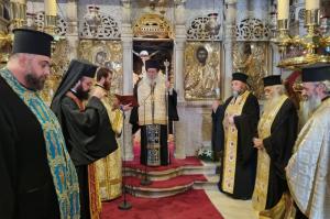 Ο Μητροπολίτης ΕΦΡΑΙΜ ιερούργησε και προέστη της Δοξολογίας για τον νέο χρόνο στον Καθεδρικό Ναό Ύδρας