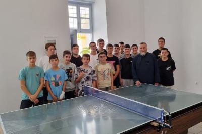 Ξεκίνησαν με αγιασμό από τον Γ.Α.Ε π. Ακίνδυνο Δαρδανό, οι νεανικές συντροφιές των παιδιών του Γυμνασίου και Λυκείου