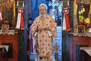 Ο Σεβ. Μητροπολίτης Ύδρας κ. ΕΦΡΑΙΜ ιερούργησε στον Ιερό Ενοριακό Ναό του Ευαγγελισμού Θεοτόκου στην Κυψέλη Αιγίνης