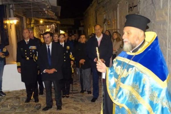 Με λαμπρότητα   γιόρτασε η Ύδρα την Ιερά Μνήμη του Αγίου Νικολάου του θαυματουργού