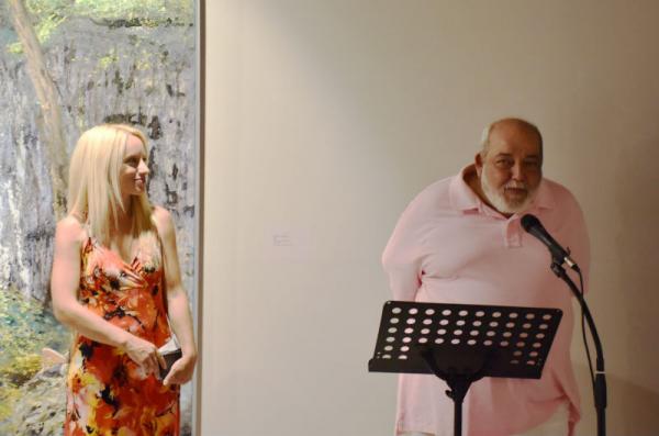 Ο Αλέξης Βερούκας στην έκθεση «Περί Σωμάτων» στη Σύρο