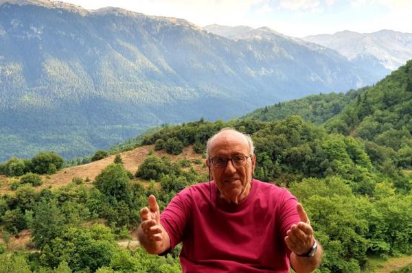 Μανόλης Τσακίρης:  "Μάνα μου είναι η θάλασσα"