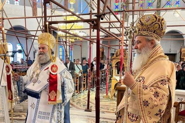 Ο Μητροπολίτης Ύδρας κ. ΕΦΡΑΙΜ ιερούργησε με τον Μητροπολίτη Μάνης κ. Χρυσόστομο Γ', στον Ναό του Αγίου Νεκταρίου Αιγίνης