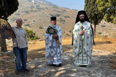 Με κατάνυξη  εόρτασε η Ιερά Μονή Αγίας Τριάδος Ύδρας, την εορτή του Αγίου Πνεύματος