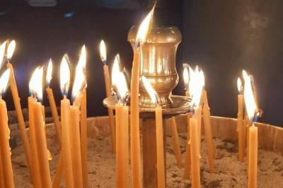 Ανακοίνωση μνημοσύνου  του Ευάγγελου Γκιώνη στον Ιερό Καθεδρικό Ναό Ύδρας