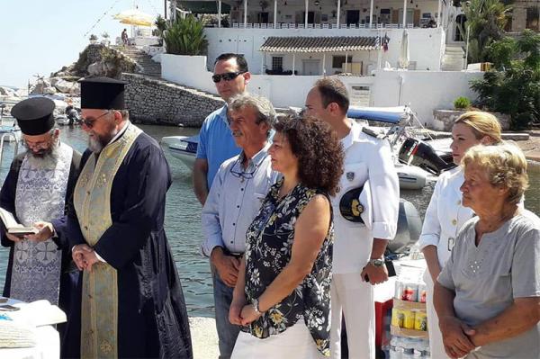 Τελέστηκε αγιασμός στο νέο υπερσύγχρονο υδροταξί της οικογένειας Κώστα Γεωργακόπουλου. Καλοτάξιδο!