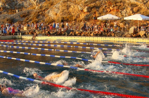 Ενθουσιασμός και εξαιρετικές επιδόσεις στην επίδειξη αγώνων του Υδραϊκού Ναυτικού Ομίλου