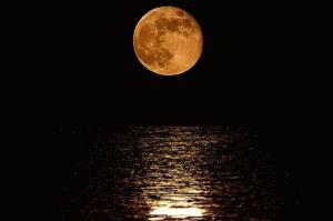 Πανσέληνος και ολική έκλειψη Σελήνης τα χαράματα της Δευτέρας 16 Μαΐου, εν μέρει ορατή και από την Ελλάδα