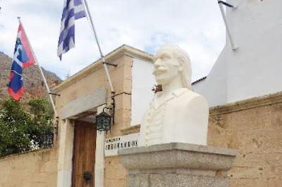 Η ταινία  για τη ζωή του ήρωα του 1821 Εμμανουήλ Παπά θα παρουσιαστεί στην Ύδρα στον κινηματογράφο "Γαρδένια"