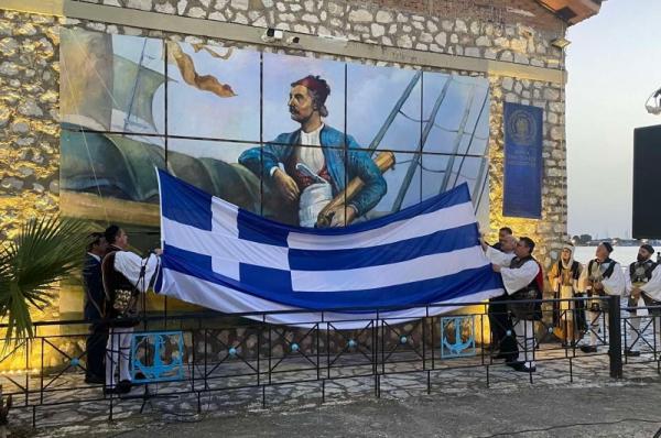 Ο Γ. Κουκουδάκης  στo Μεσολόγγι και την τελετή αποκαλυπτηρίων τοιχογραφίας του Ανδρέα Μιαούλη