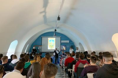 Διαλέξεις μελών της Λέσχης Αποφοίτων προς τους σπουδαστές της Α.Ε.Ν. Ύδρας