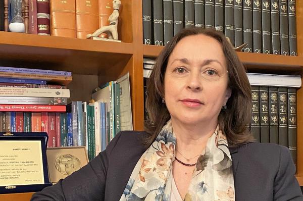 Χριστίνα Ζαραφωνίτου:  Σχόλιο με αφορμή τα πρόσφατα περιστατικά διαρρήξεων στην Ύδρα