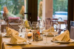 Τα μέτρα  που ισχύουν από σήμερα για τον περιορισμό της πανδημίας