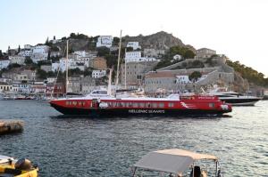 Βλάβη του ΦΛΑΪΝΓΚ 19 της Hellenic Seaways ταλαιπώρησε τους επιβάτες