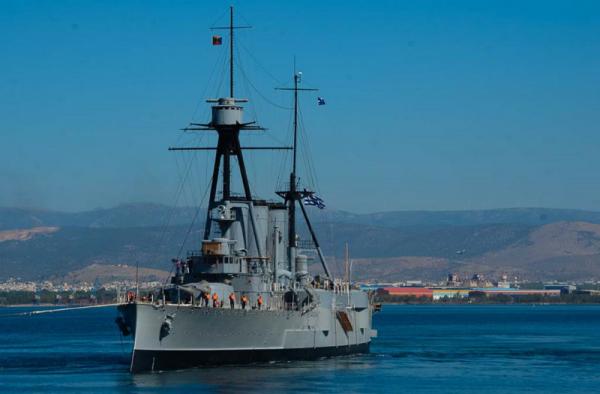 Το Θωρηκτό "Γ. ΑΒΕΡΩΦ" βάζει πλώρη για τη Θεσσαλονίκη