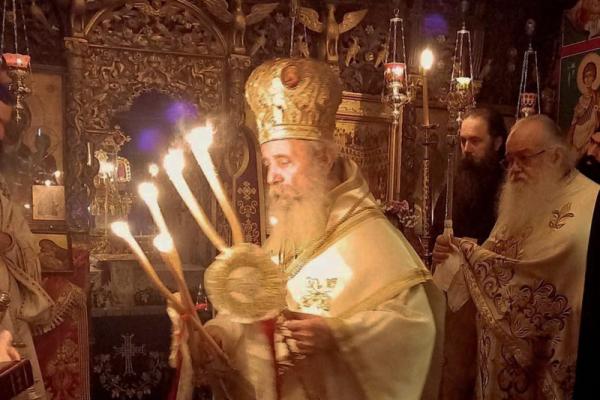 Ο Μητροπολίτης Ύδρας κ. ΕΦΡΑΙΜ προέστη της αγρυπνίας στην Ιερά Καλύβη «Αγιοι Πάντες» (Βολιωτών), της Ιεράς Σκήτης Αγίας Θεοπρομήτορος Άννης, Μονής Μεγίστης Λαύρας