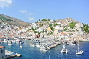 Η Ελλάδα  στους τοπ προορισμούς των Ευρωπαίων για διακοπές - Γιατί την επιλέγουν;