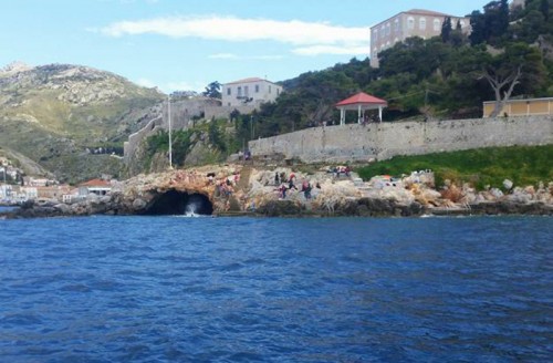 Ατύχημα λουόμενης σε σκάλα της Σπηλιάς