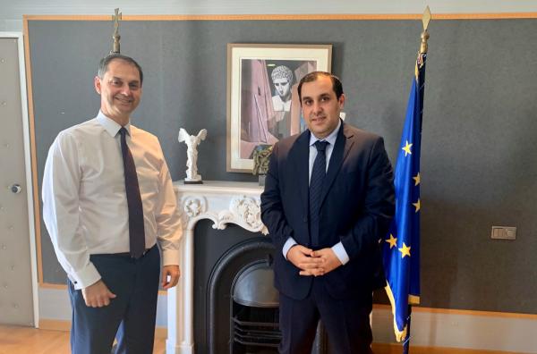 Συνάντηση Κ. Κατσαφάδου με τον Υπ. Τουρισμού Χ. Θεοχάρη και τον Υφυπ. Τουρισμού Μ. Κόνσολα