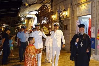 Με λαμπρότητα  προεξάρχοντος του Μητροπολίτη ΕΦΡΑΙΜ η απόδοση της Κοιμήσεως της Θεοτόκου στον Καθεδρικό Ναό Ύδρας