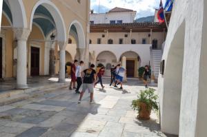 Πραγματοποιήθηκε με επιτυχία η πρώτη συνάντηση των νέων στο Εντευκτήριο της Ι. Μητρόπολης Ύδρας