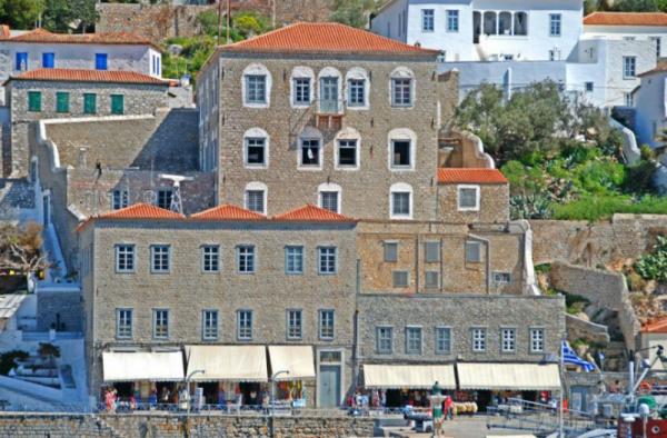 Προσλήψεις εκπαιδευτικού και τεχνικού προσωπικού στην Α.Ε.Ν.Ύδρας